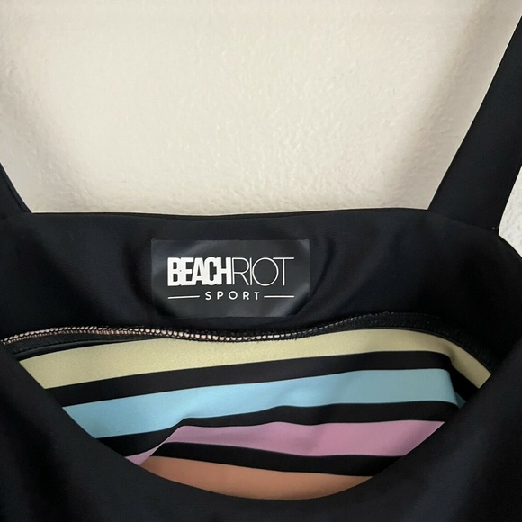 BEACH RIOT SPORT Leah Rainbow Stripe Sports Bra Crop Top in Black - Picture 8 of 11